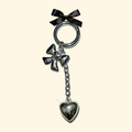3amgang-seasonless-silver-ribbon-heart-drop-keychain
