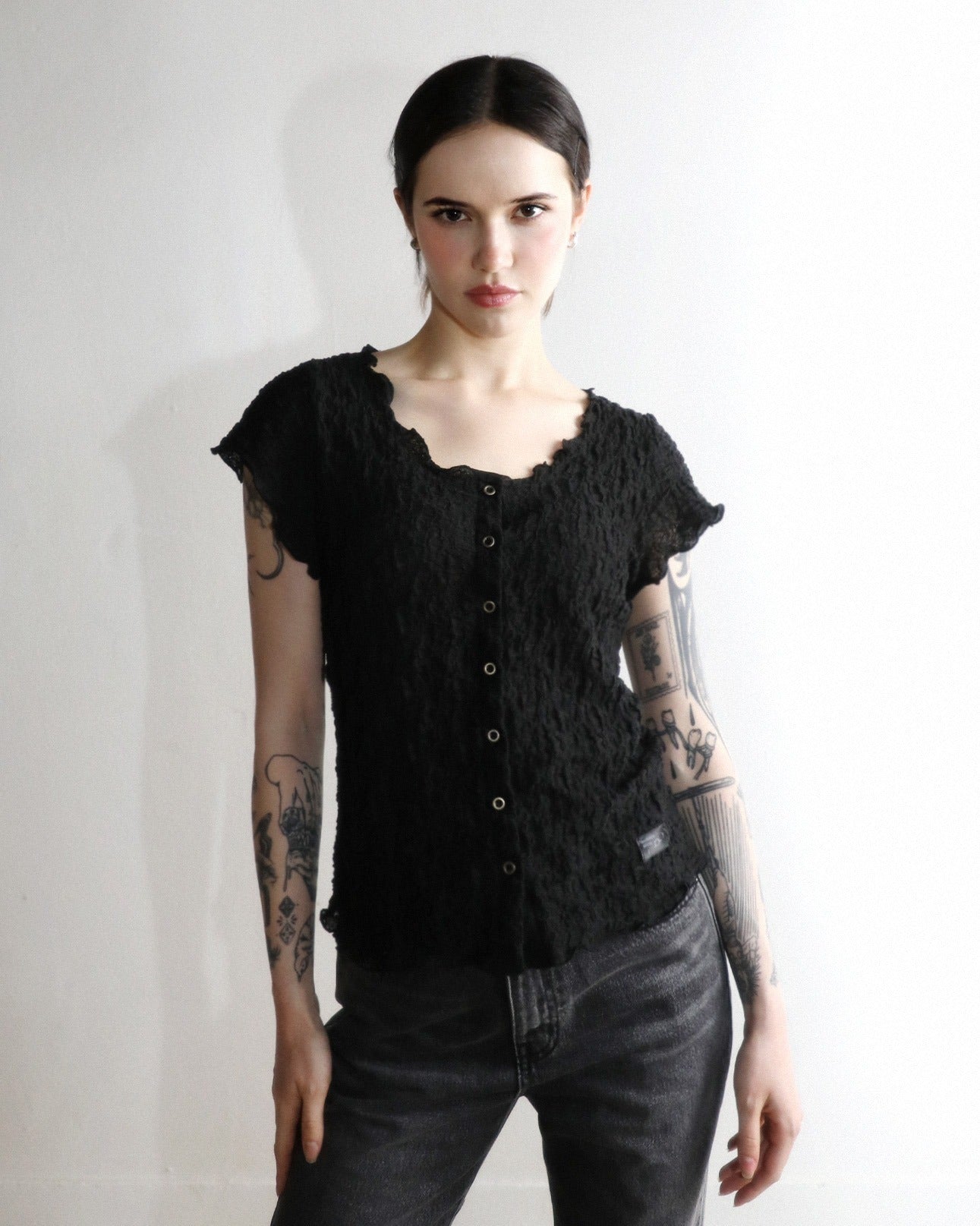 magoren-seoul-ss-25-boho-crinkle-short-sleeve-cardigan-black-black-s