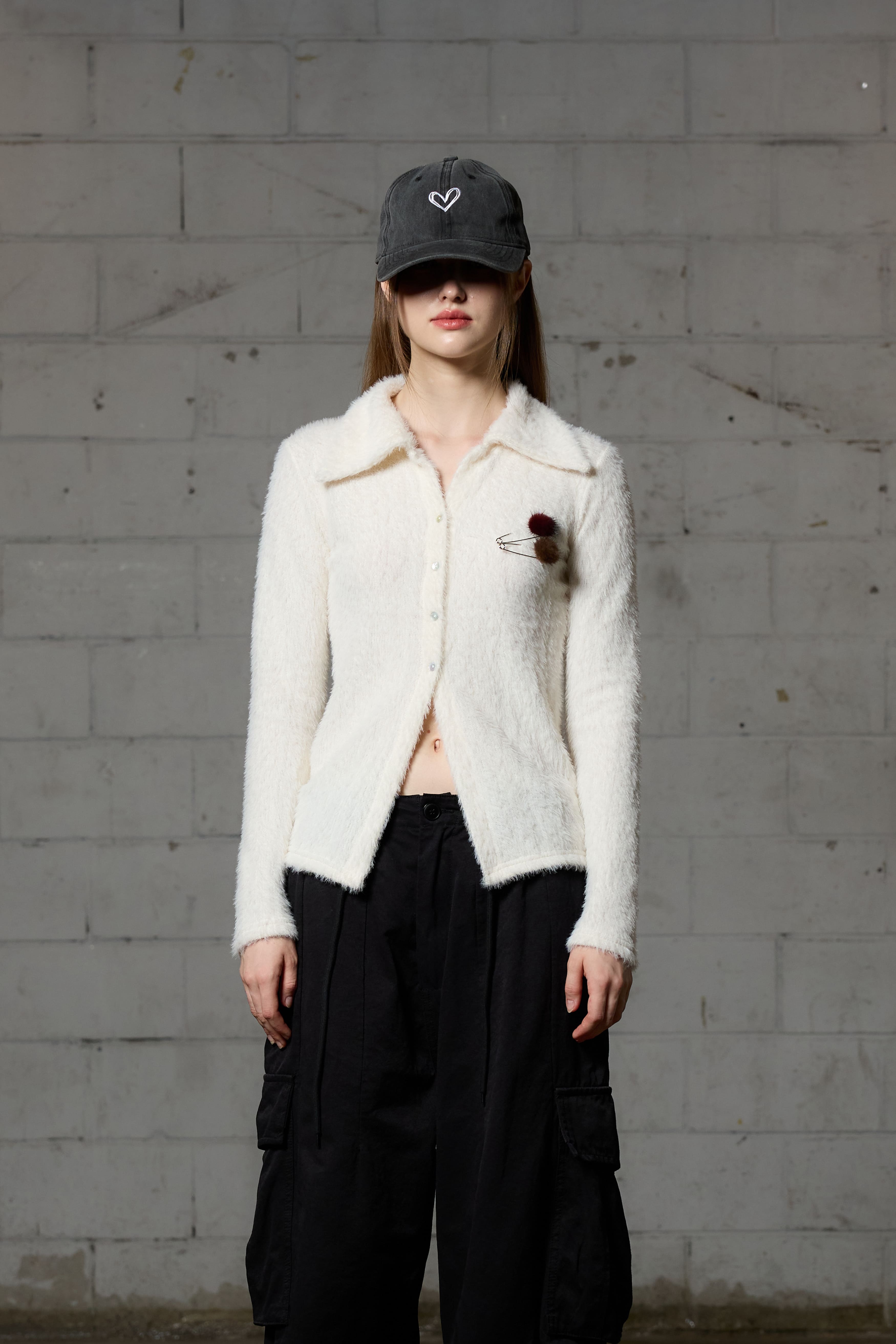 ari-fw-24-cosmo-fur-cardigan-white