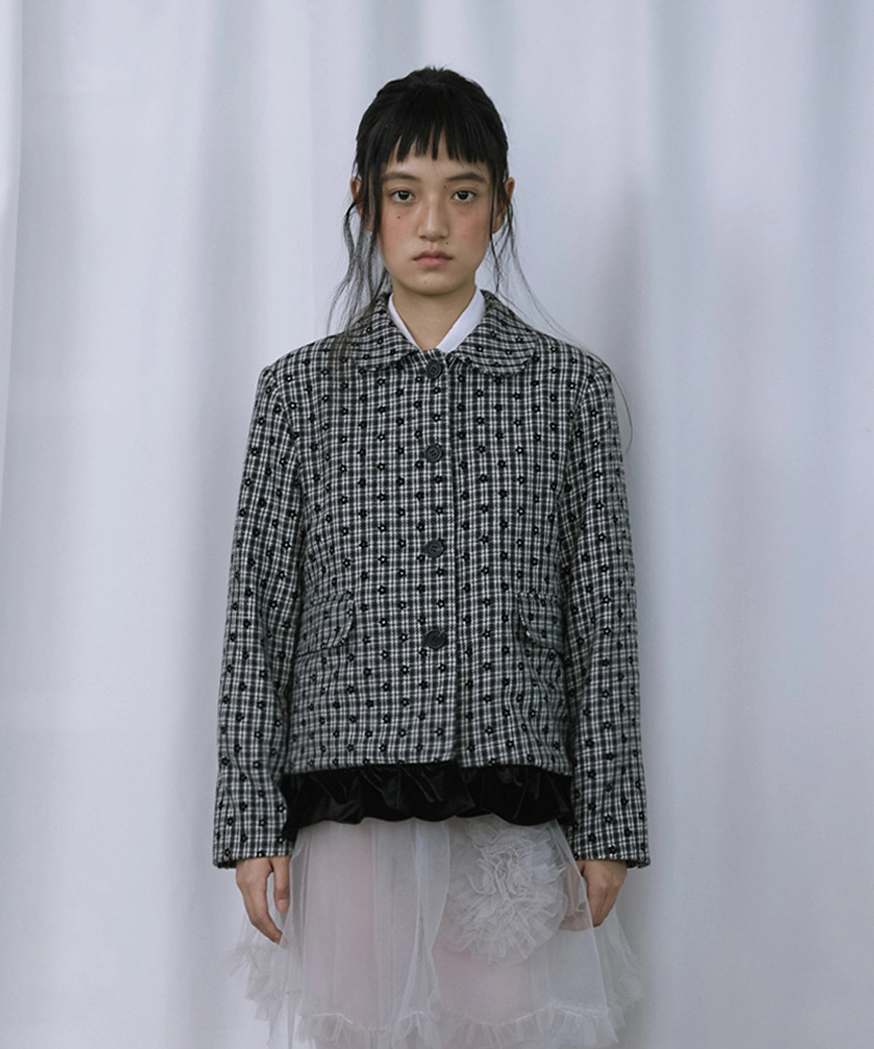 hokuspokus-fw-25-velvet-frill-daisy-jacket-black-black-s