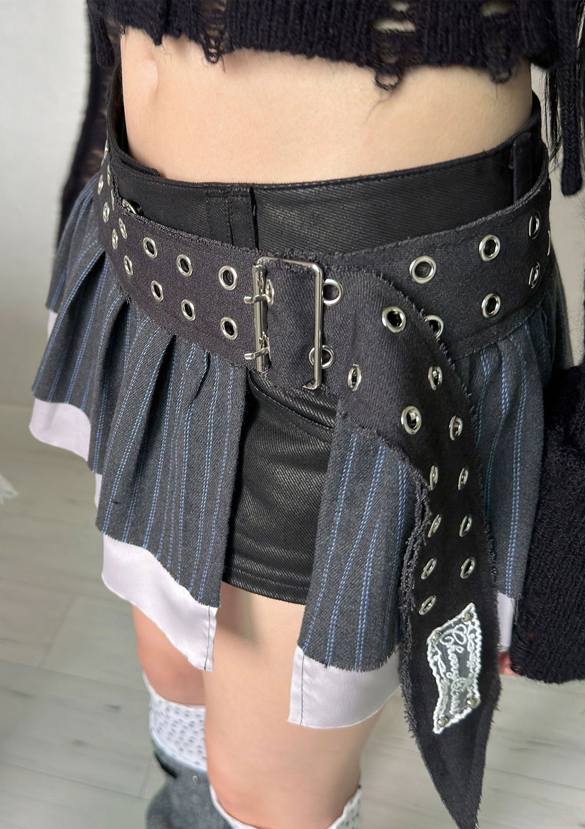 cherryquiri-fw-26-pleated-layered-skirt-belt-charcoal-stripe-charcoal-stripe-s