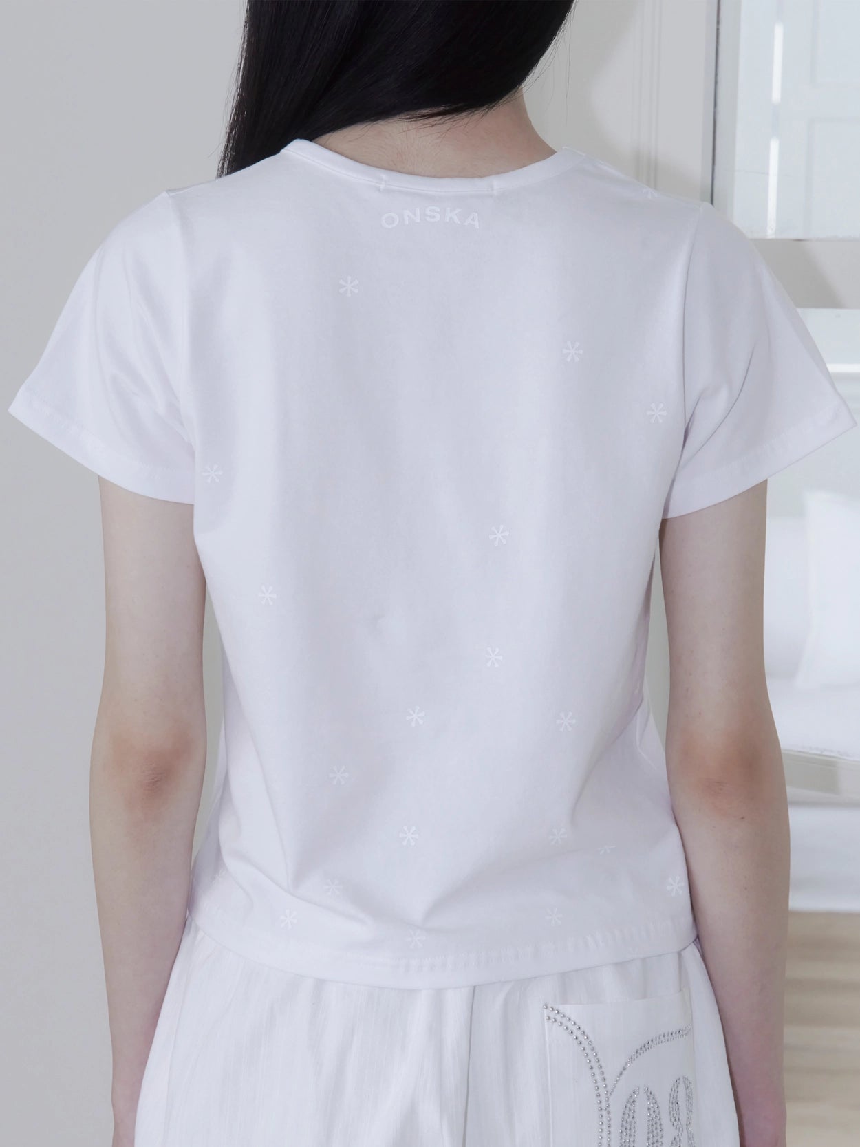 onska-ss-25-hidden-print-regular-t-(white)