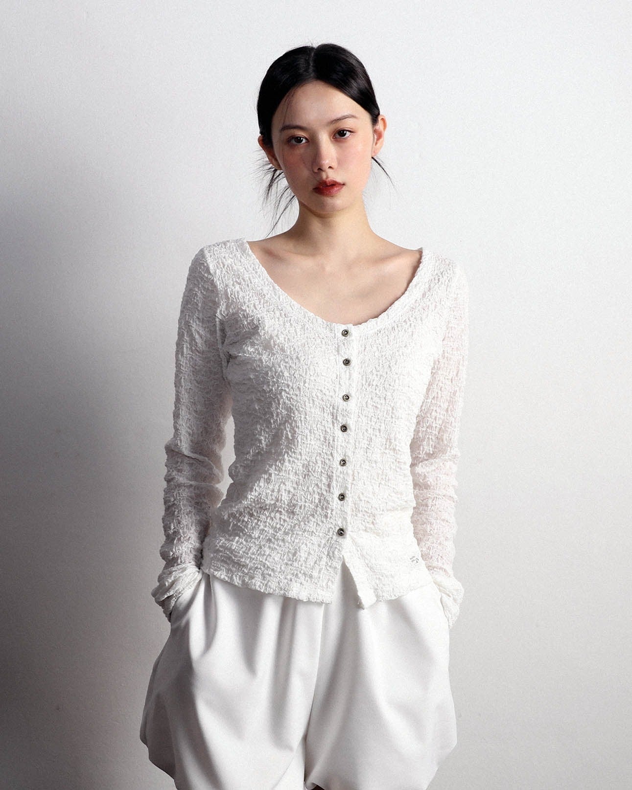 magoren-seoul-ss-26-boho-crinkle-cardigan-white-white-s
