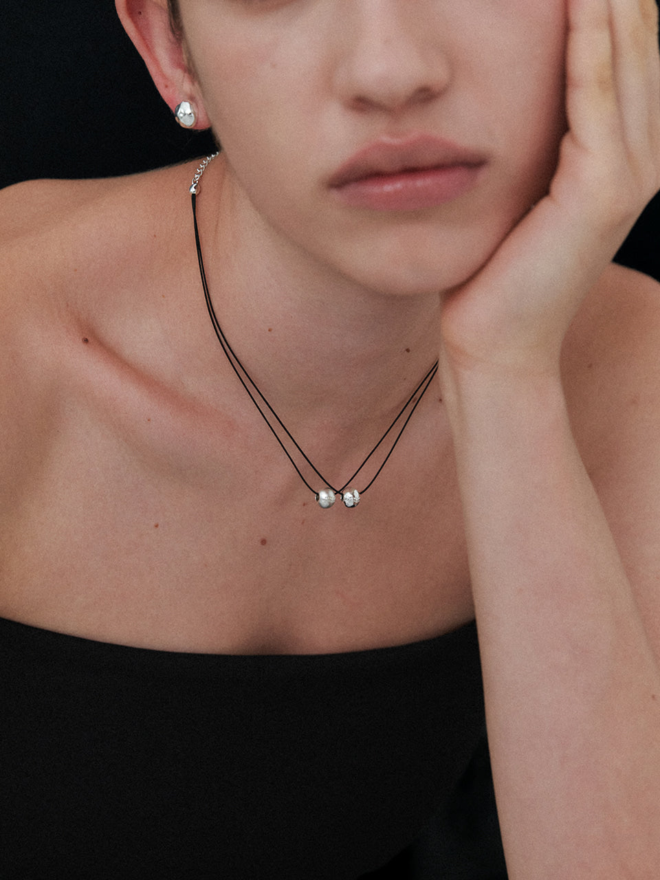 midnight-moment-fw-25-two-line-black-necklace-black-s