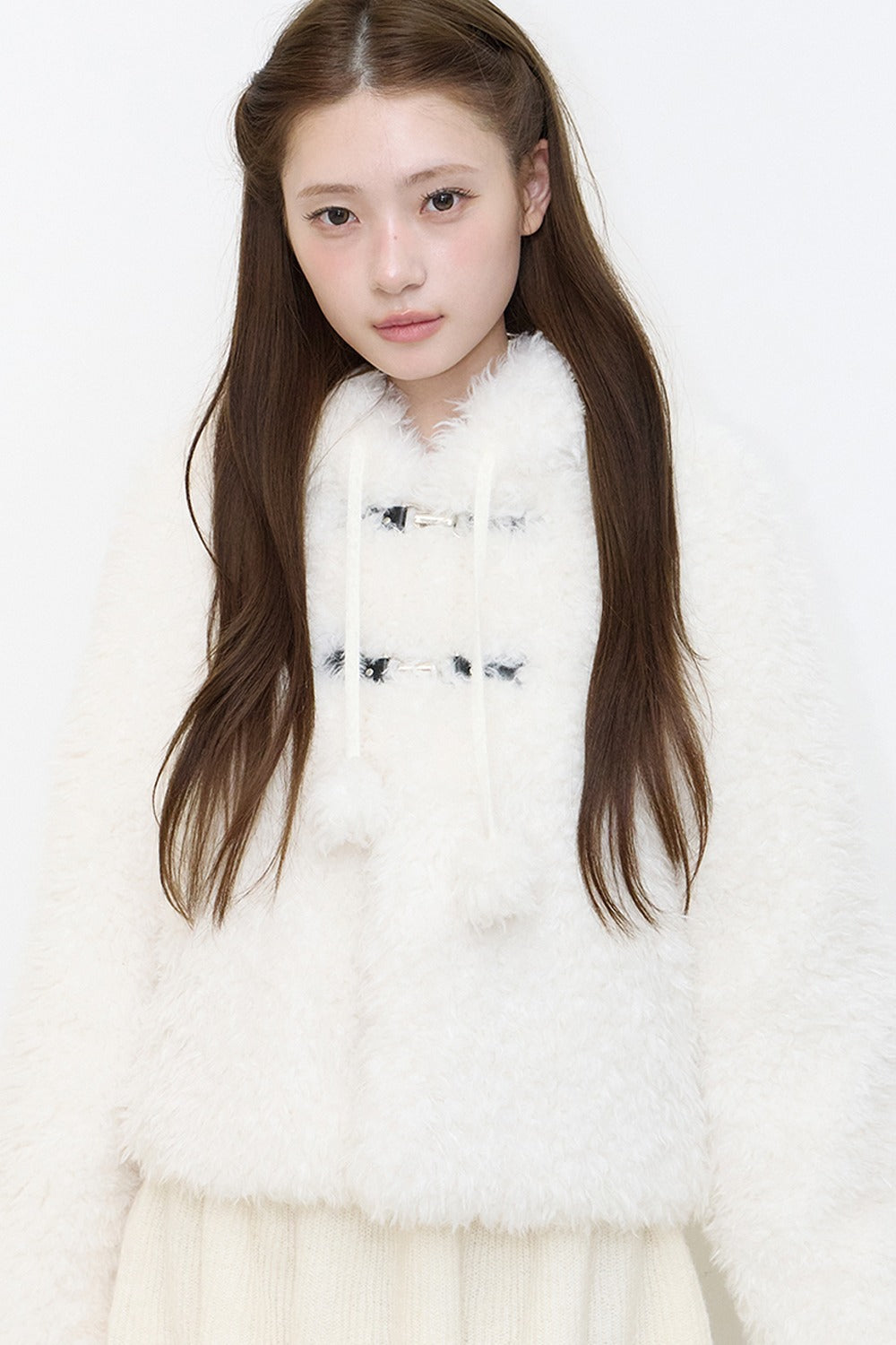 illigo-fw-26-pom-pom-hooded-fur-jacket-white-white-s