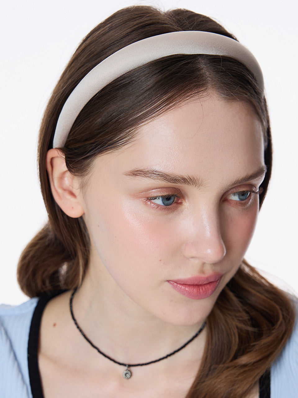 lombrillant-fw-25-satin-beige-hairband-ivory-s