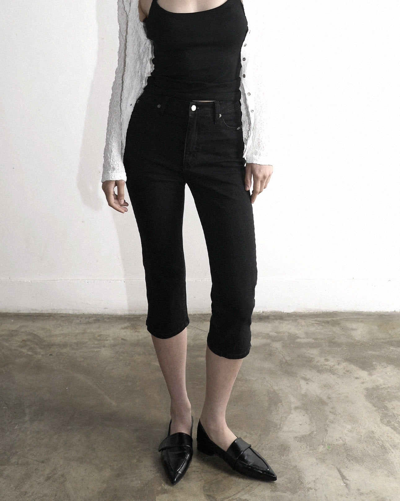 magoren-seoul-ss-25-metal-triclipse-capri-pants-black-black-s