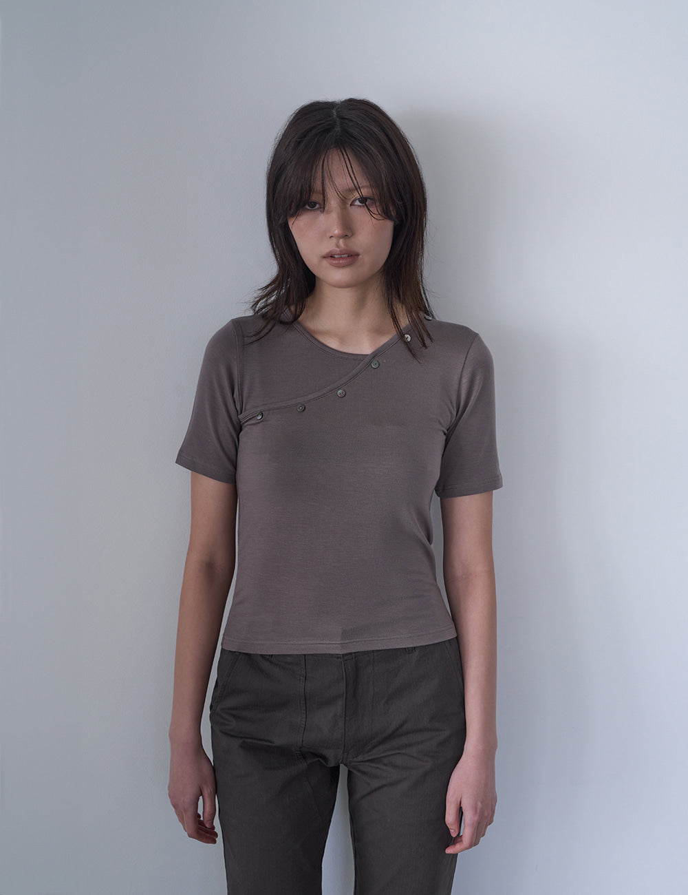safari-sula-explore-ss-26-button-tencel-line-tee-in-grey-grey-s
