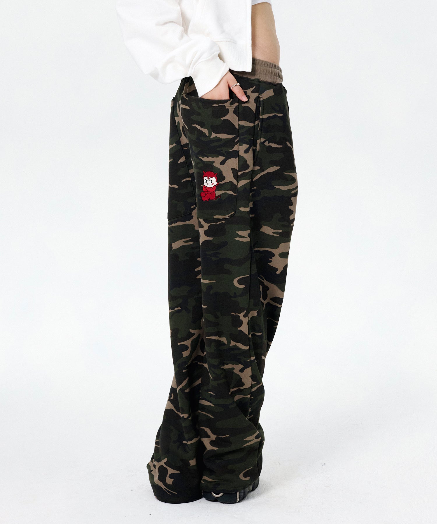 running-high-fw-25-big-pocket-sweat-pants-green-camo-green-camo-s