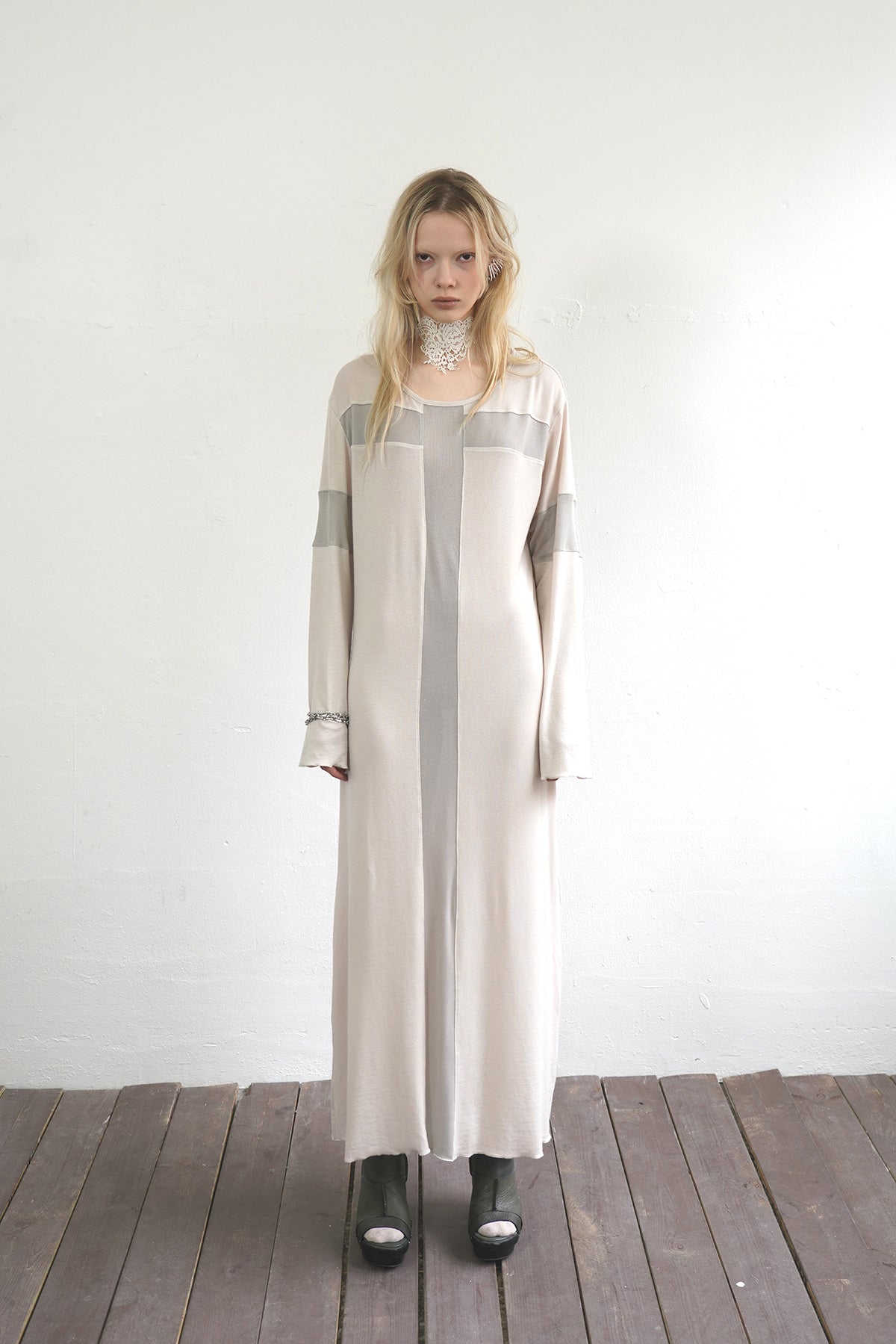 dared-ss-26-armband-cross-maxi-dress-dusty-beige-s