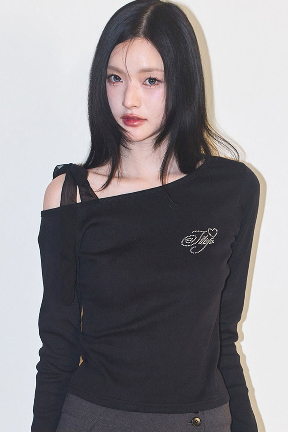 illigo-ss-26-sheer-one-shoulder-long-sleeve-black-black-s