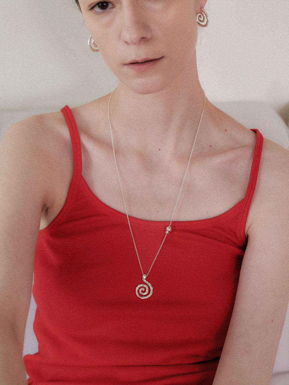 midnight-moment-ss-26-spiral-chain-necklace-silver-s