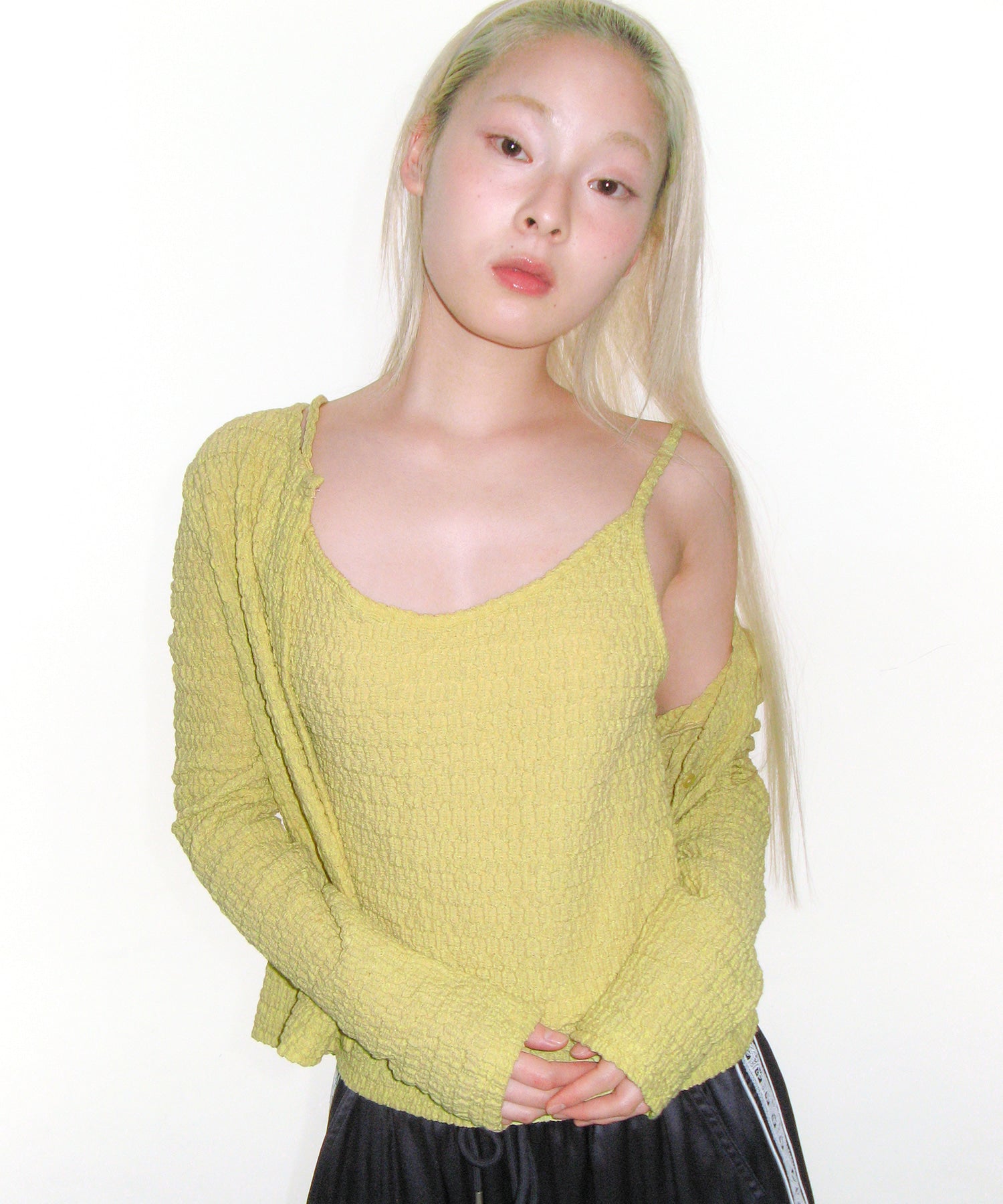 ames-worldwide-ss-26-wrinkled-cardigan-sleeveless-set-up-yellow-yellow-s