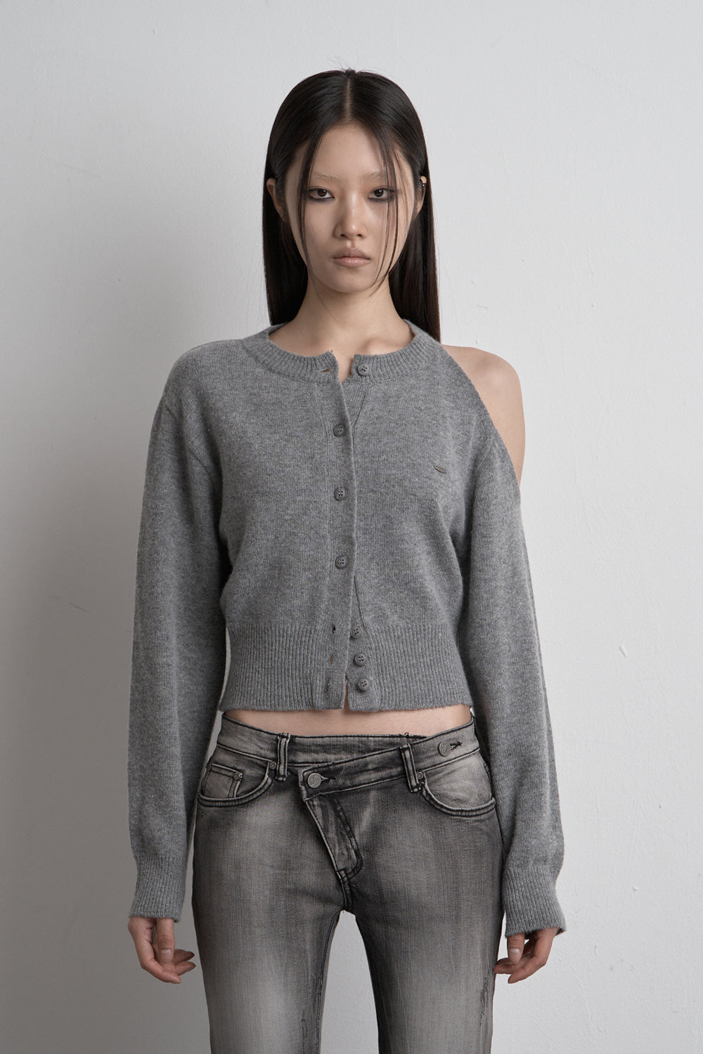 synerjyn-fw-25-shoulder-slit-knit-cardigan-gray-gray-s
