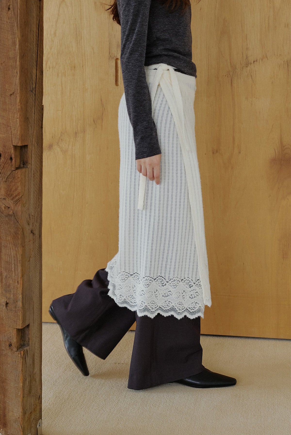 makeatoast-fw-26-lace-hem-layered-knit-skirt-ivory-ivory-s