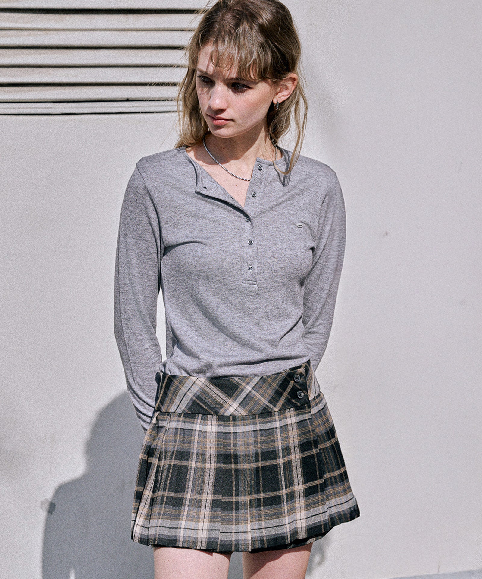 dear-me-ss-25-basic-henley-tshirt-(gray)