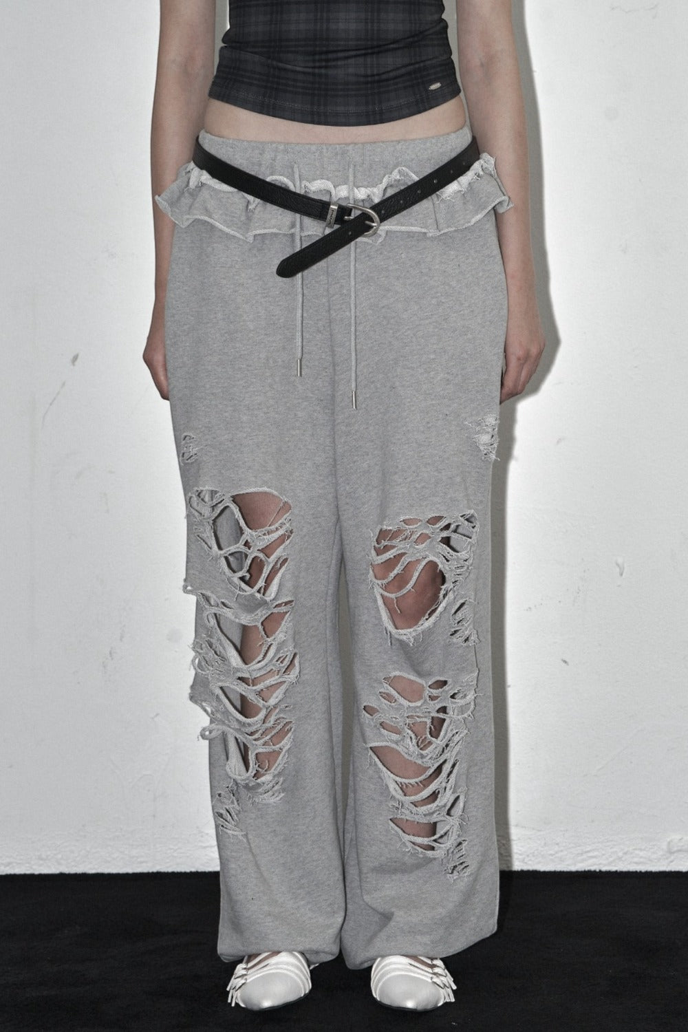 synerjyn-ss-26-distressed-frill-sweat-pants-melange-melange-s