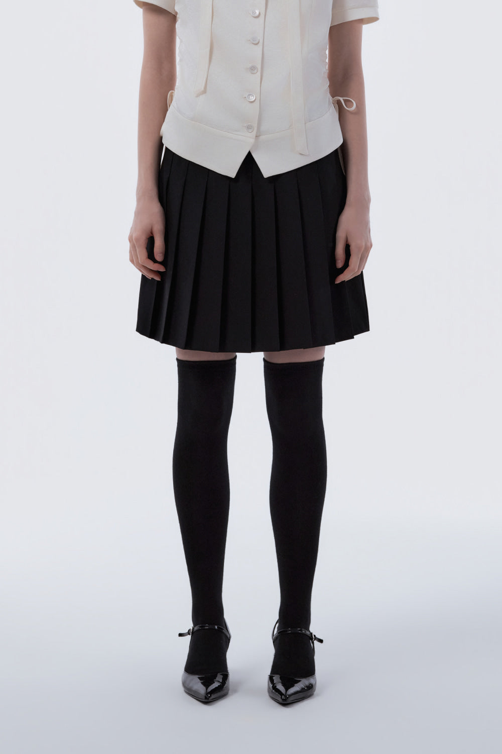 mausoleum-ss-26-jenn-pleated-mini-skirt-black-black-s