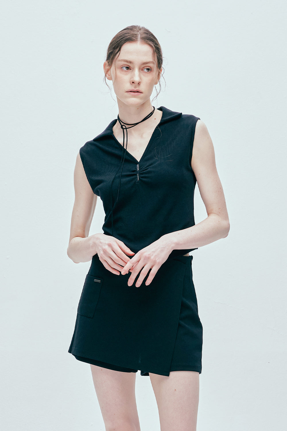 ssy-ss-25-iron-bar-shirring-collar-sleeveless-black