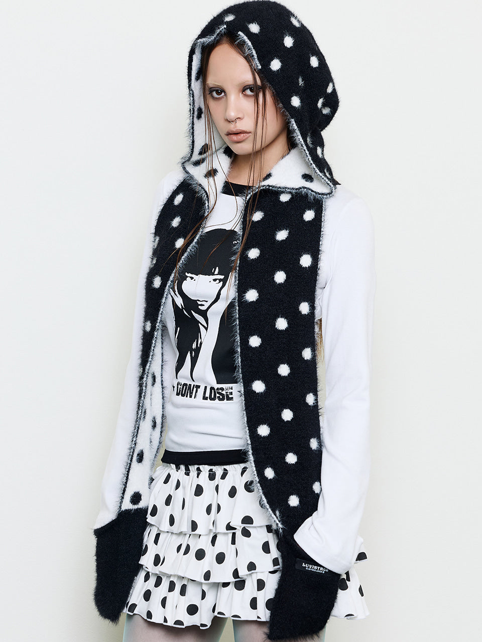 luv-is-true-fw-25-ev-dot-hood-muffler-black-black-s