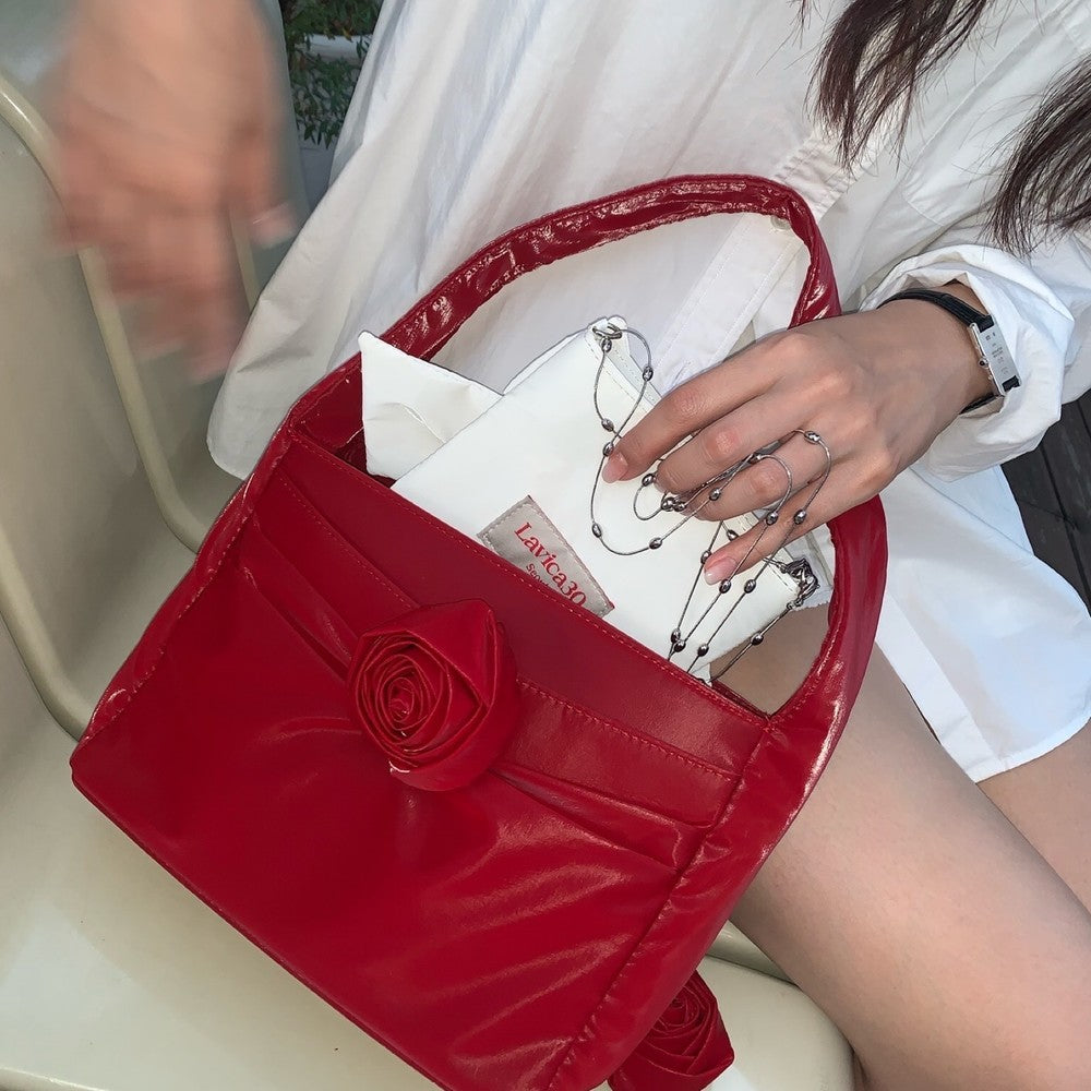 lavica30-seasonless-rose-hobo-bagred