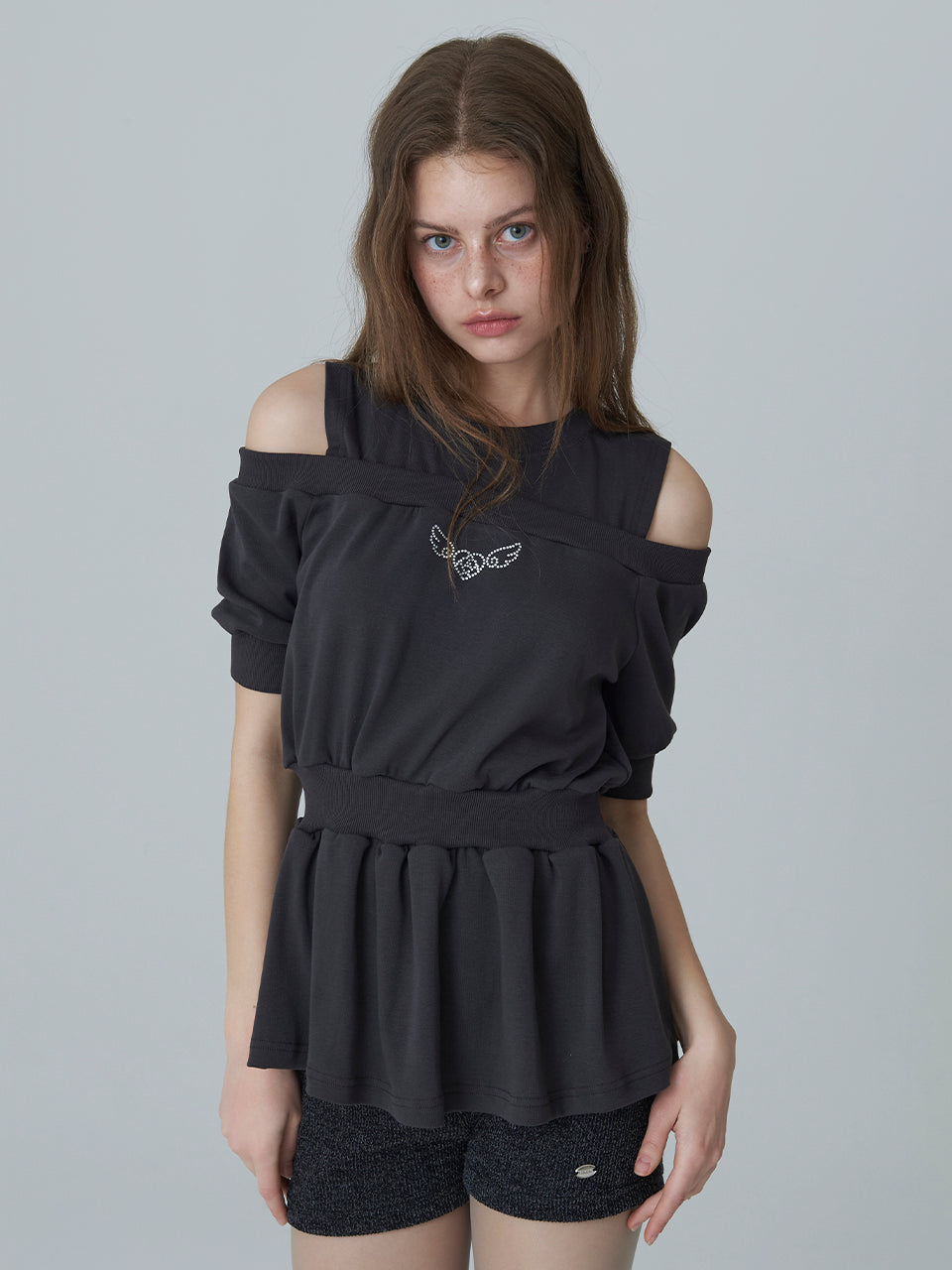 adorebelle-ss-25-offshoulder-angel-cubic-tshirt-charcoal
