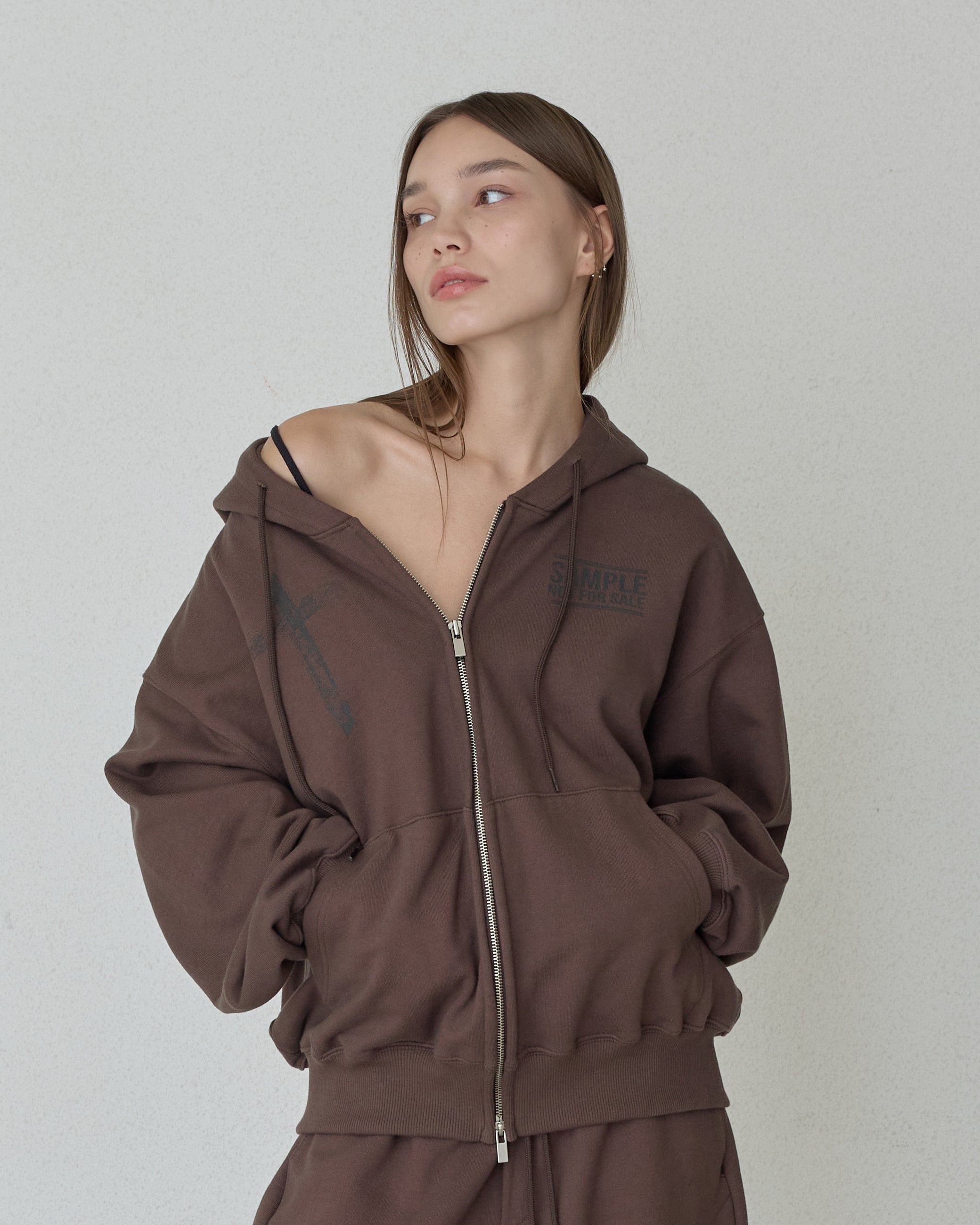 ordes-fw-25-sample-hoodie-zip-up-brown-s