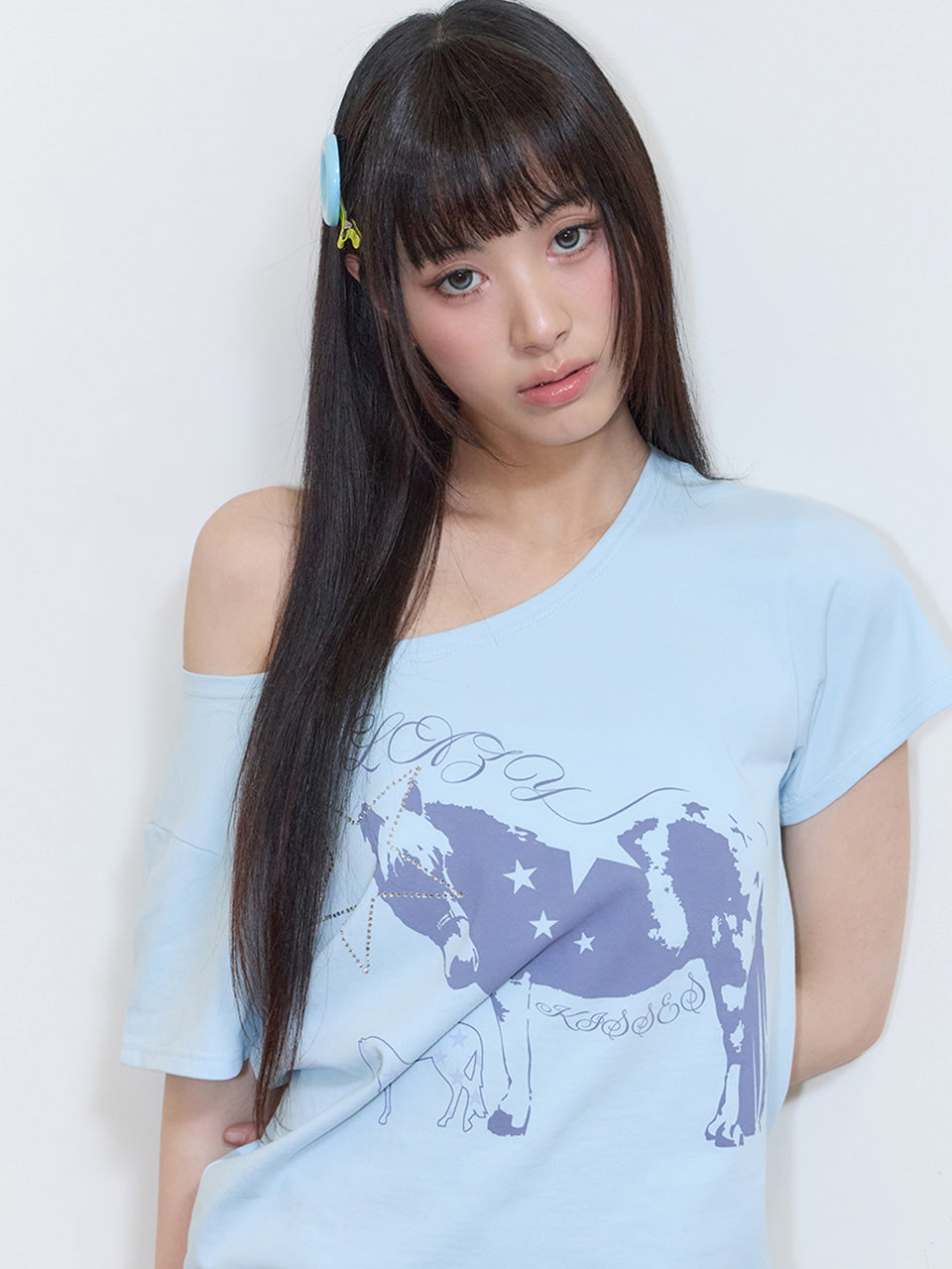 luv-is-true-ss-26-sy-one-shoulder-horse-tee-blue-blue-s