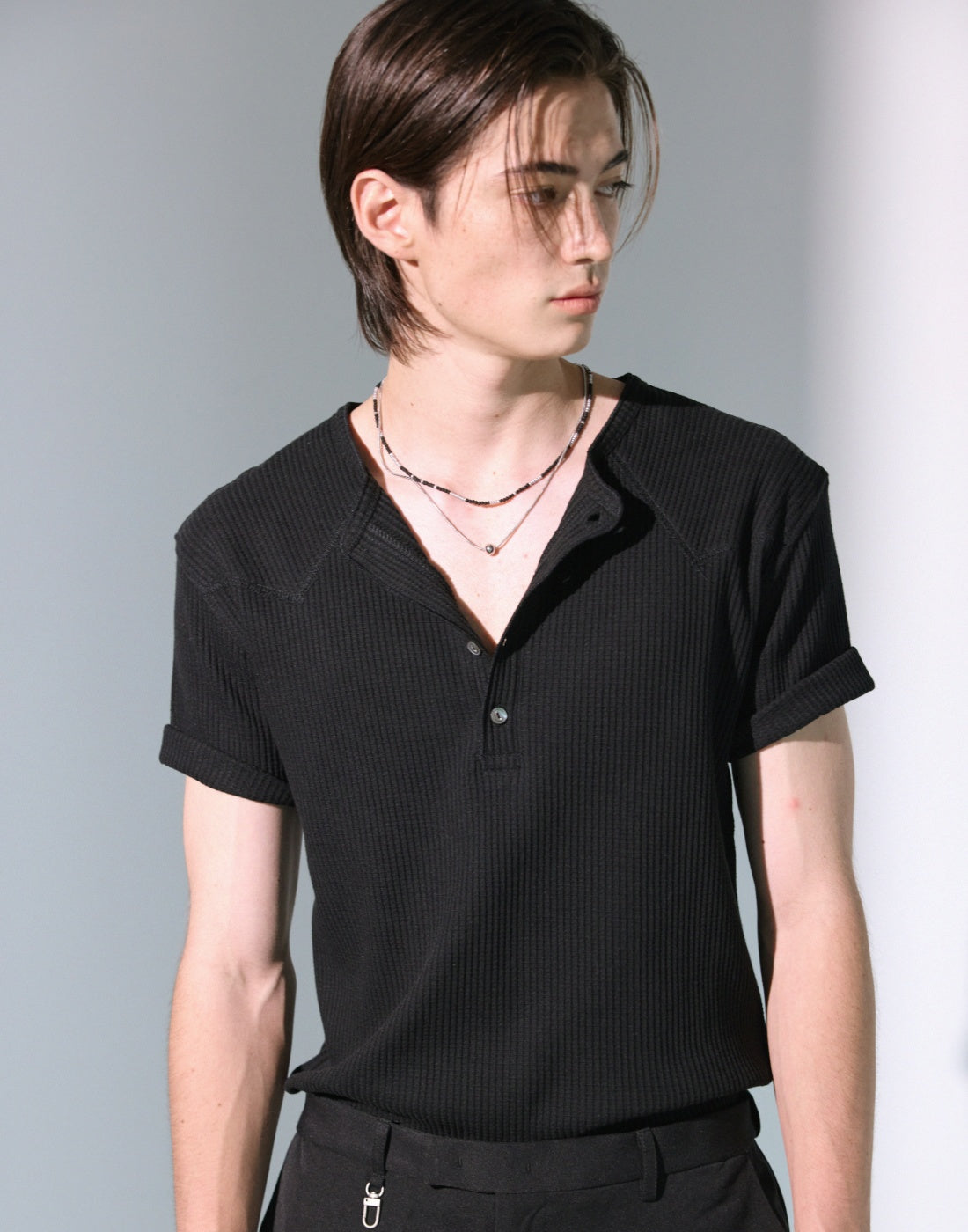 ssy-fw-26-western-yoke-waffle-henley-neck-half-sleeve-black-black-s