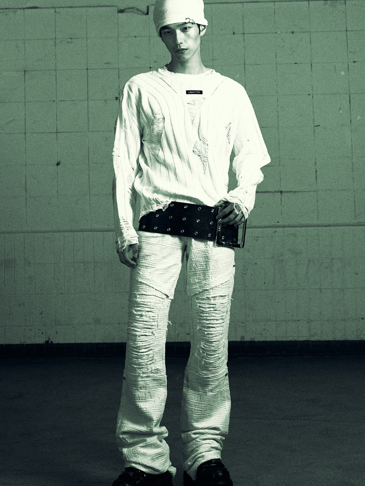 lecyto-fw-25-anarchy-crew-neck-knit-white-white-s