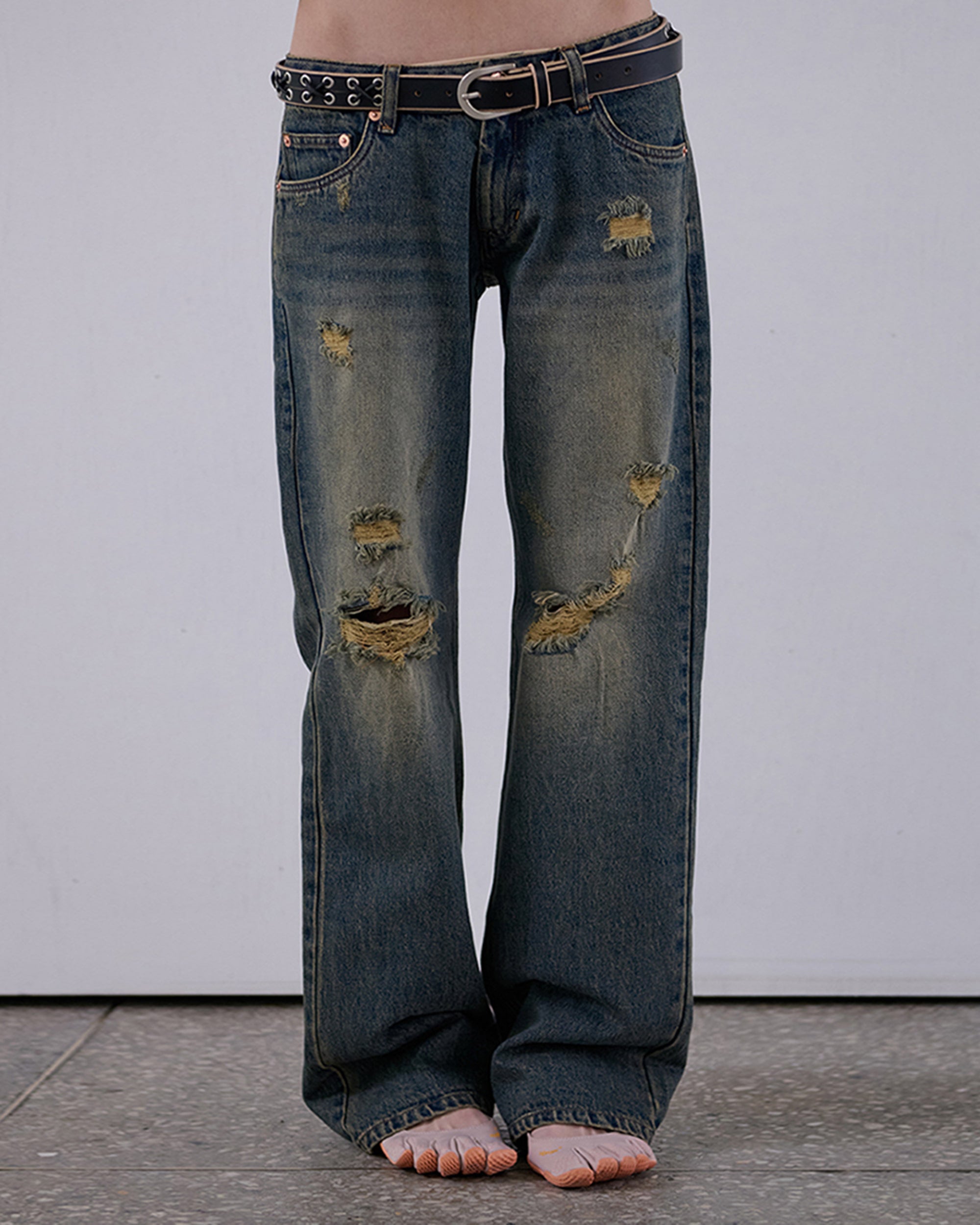 ordes-ss-26-distressed-straight-jeans-tinted-green-blue-tinted-green-blue-s