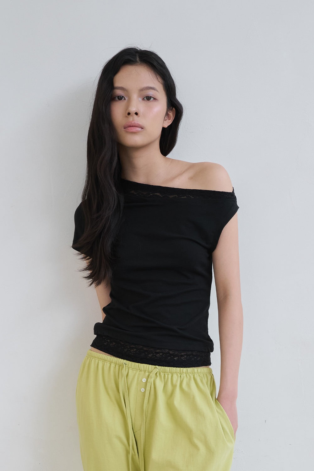 dearstalker-ss-26-elia-layered-lace-off-shoulder-tee-black-black-s