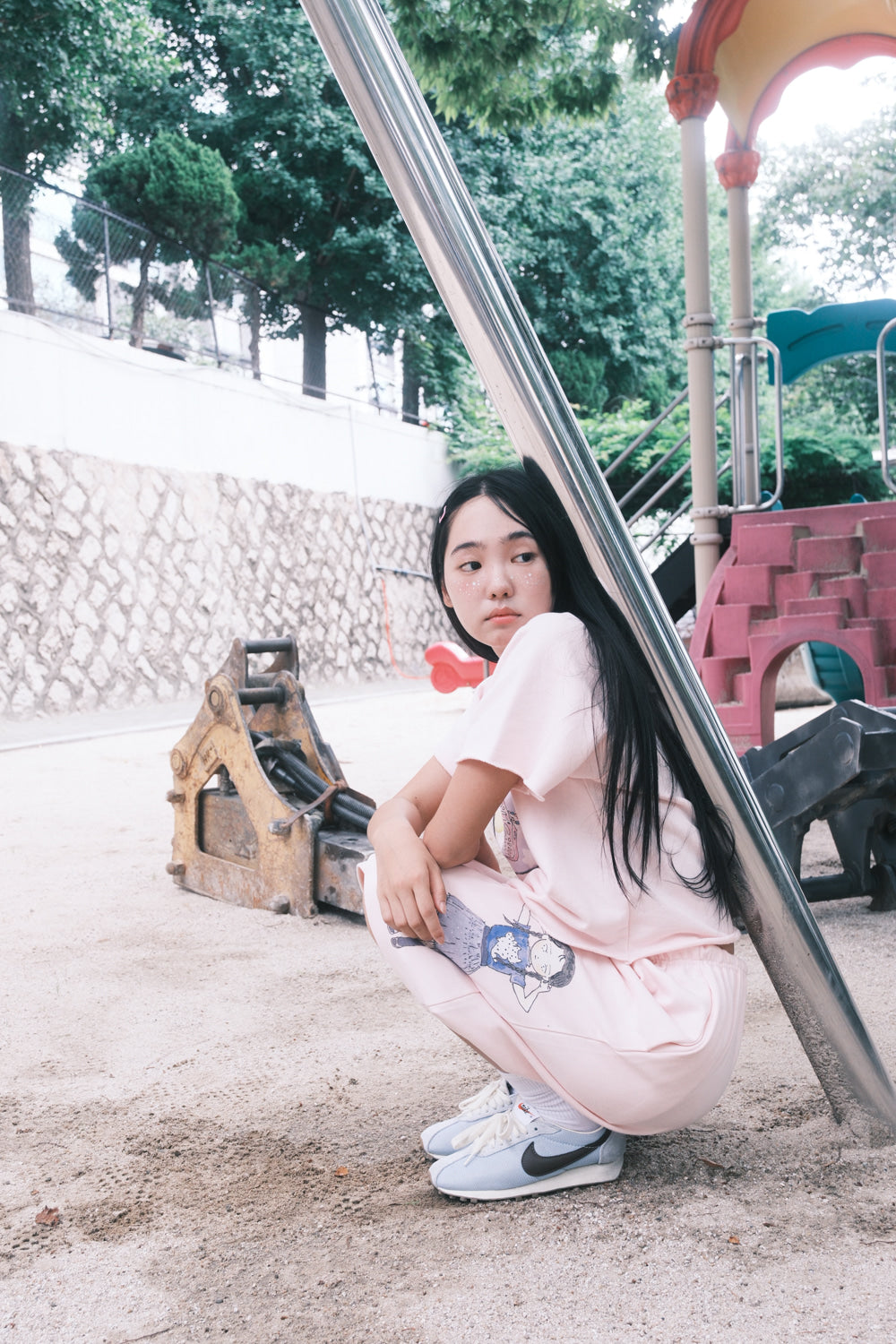 shakiri-ss-25-shakiri-x-namsuru-all-of-us-half-sleeve-sweatshirts-pink-pink-s