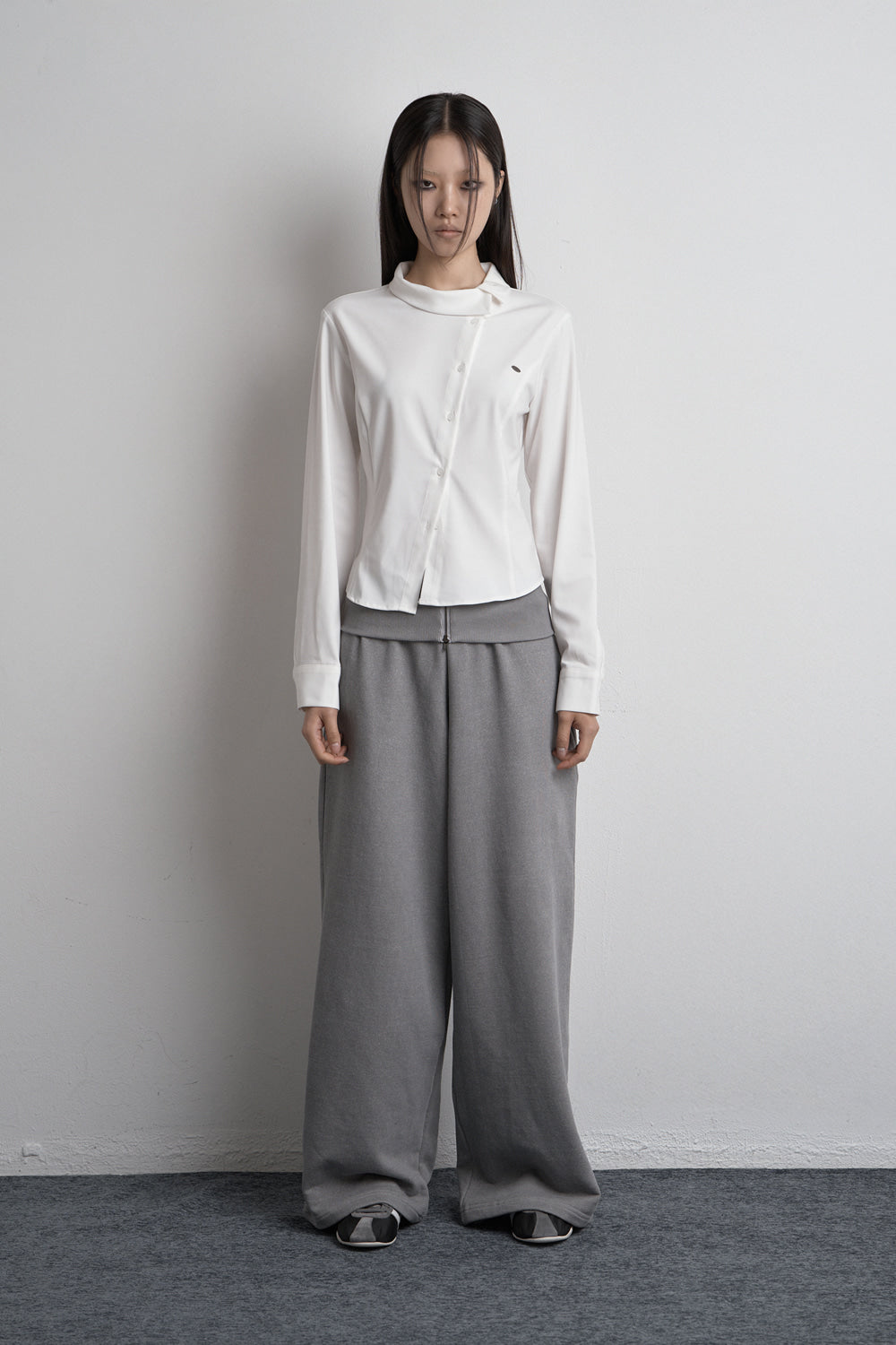 synerjyn-fw-25-pold-zipper-wide-sweatpants-gray-gray-s