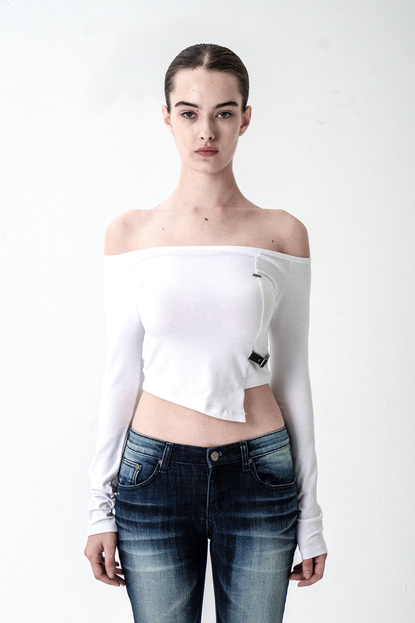 synerjyn-fw-25-belt-unbalanced-long-sleeve-white-white-s