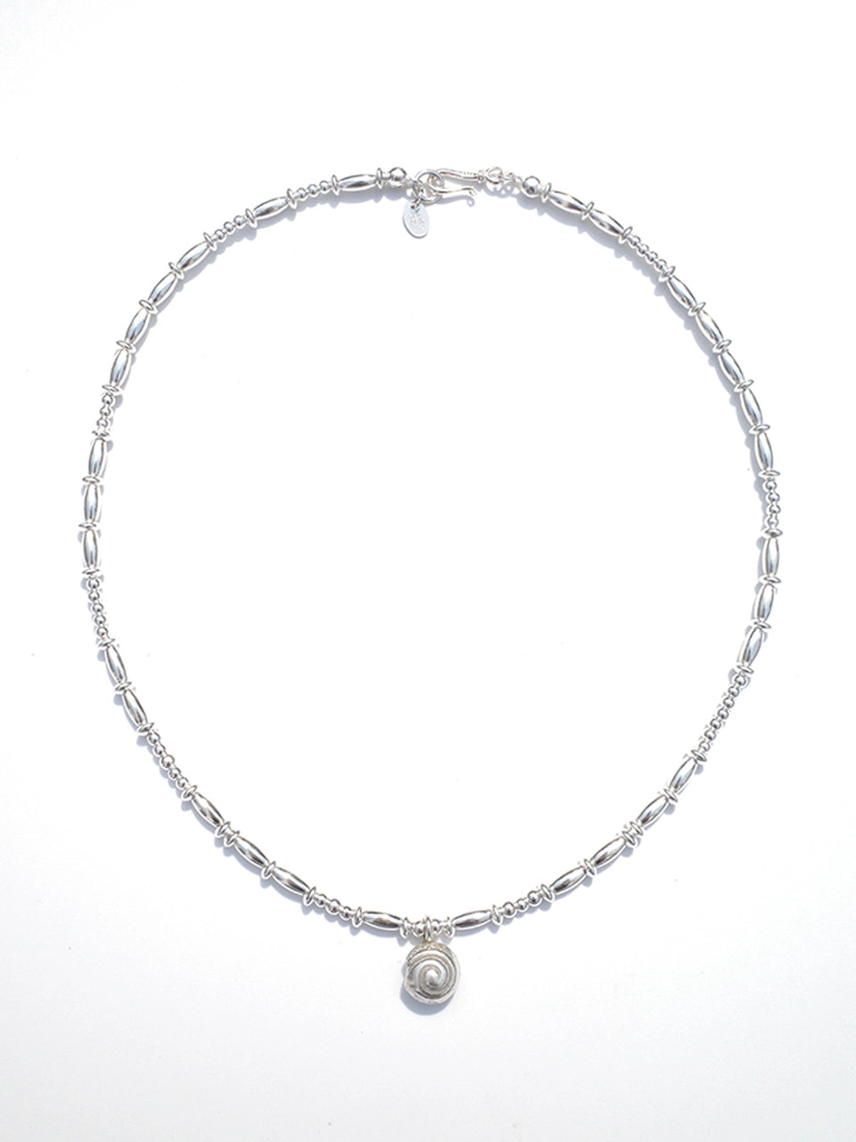 dazzling-club-seasonless-silver-pebble-necklace(925-silver)