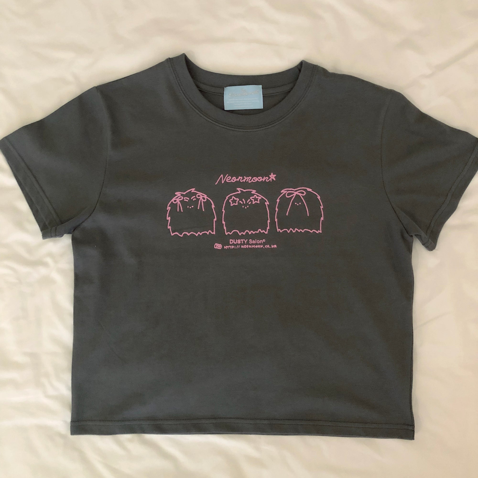 neonmoon-ss-26-dusty-salon-3-dustys-t-charcoal-s