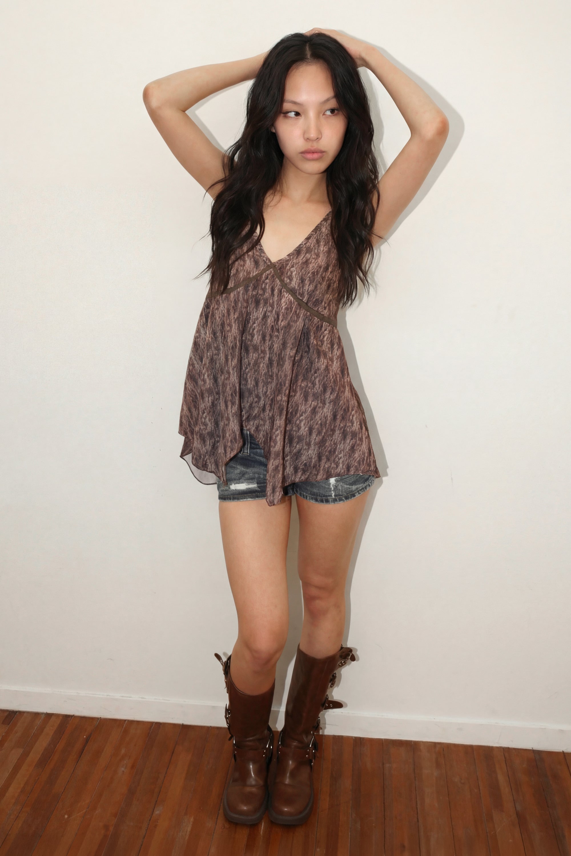 venecy-ss-26-leopard-halter-top-brown-s