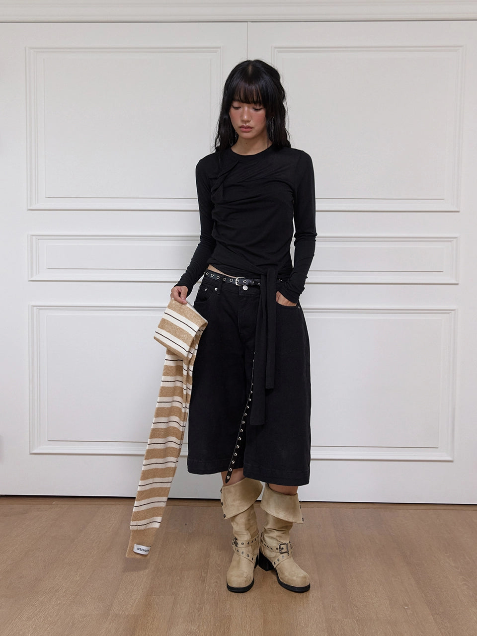 meenderi-fw-25-twist-sheer-tied-top-black-black-s