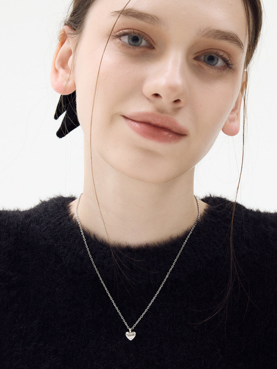 lombrillant-fw-25-apple-heart-surgical-necklace-big-heart-big-heart-s