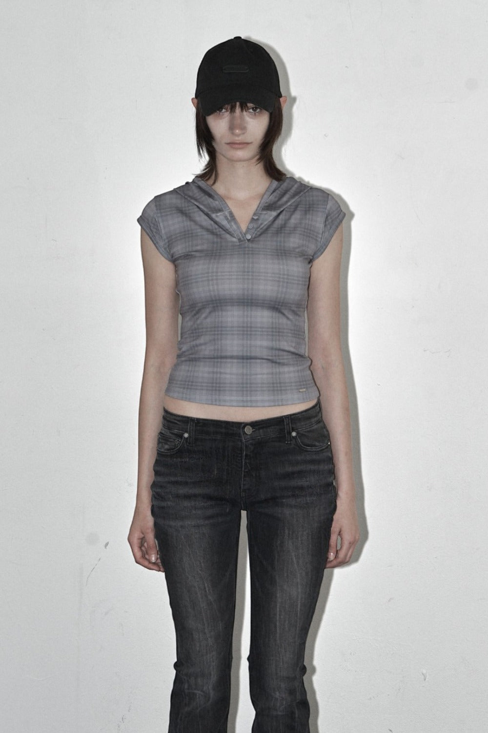 synerjyn-ss-26-check-hooded-short-sleeve-gray-gray-s