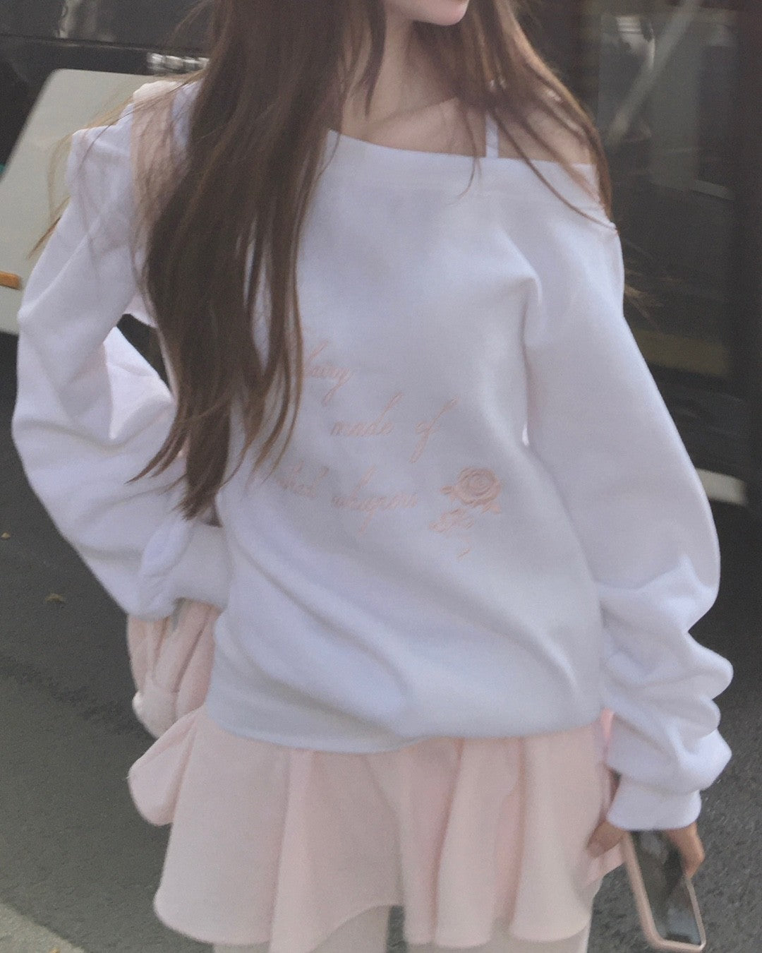 whisfairy-fw-25-winter-rose-one-shoulder-sweatshirt-white-white-s