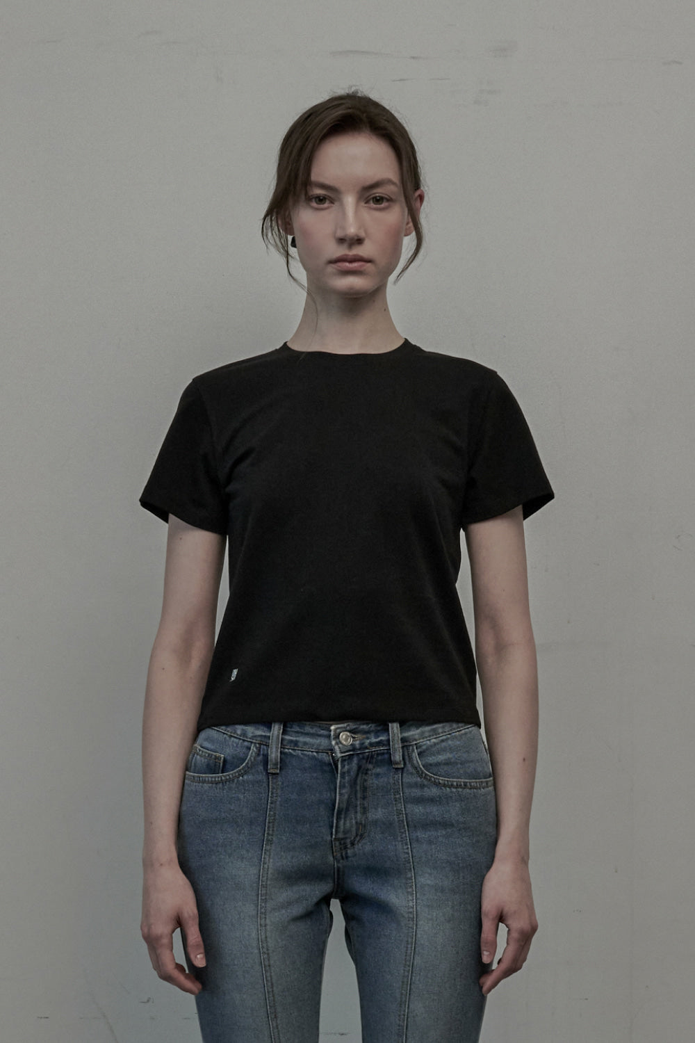 mausoleum-ss-25-logo-embroidered-tshirtblack