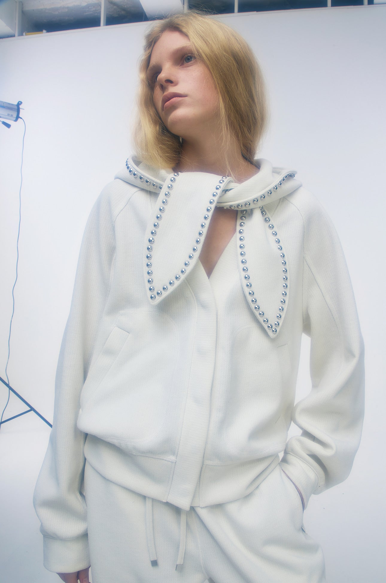 gimmetheyoung-fw-25-g-studded-muffler-hood-cardigan-25fw-ivory-ivory-s