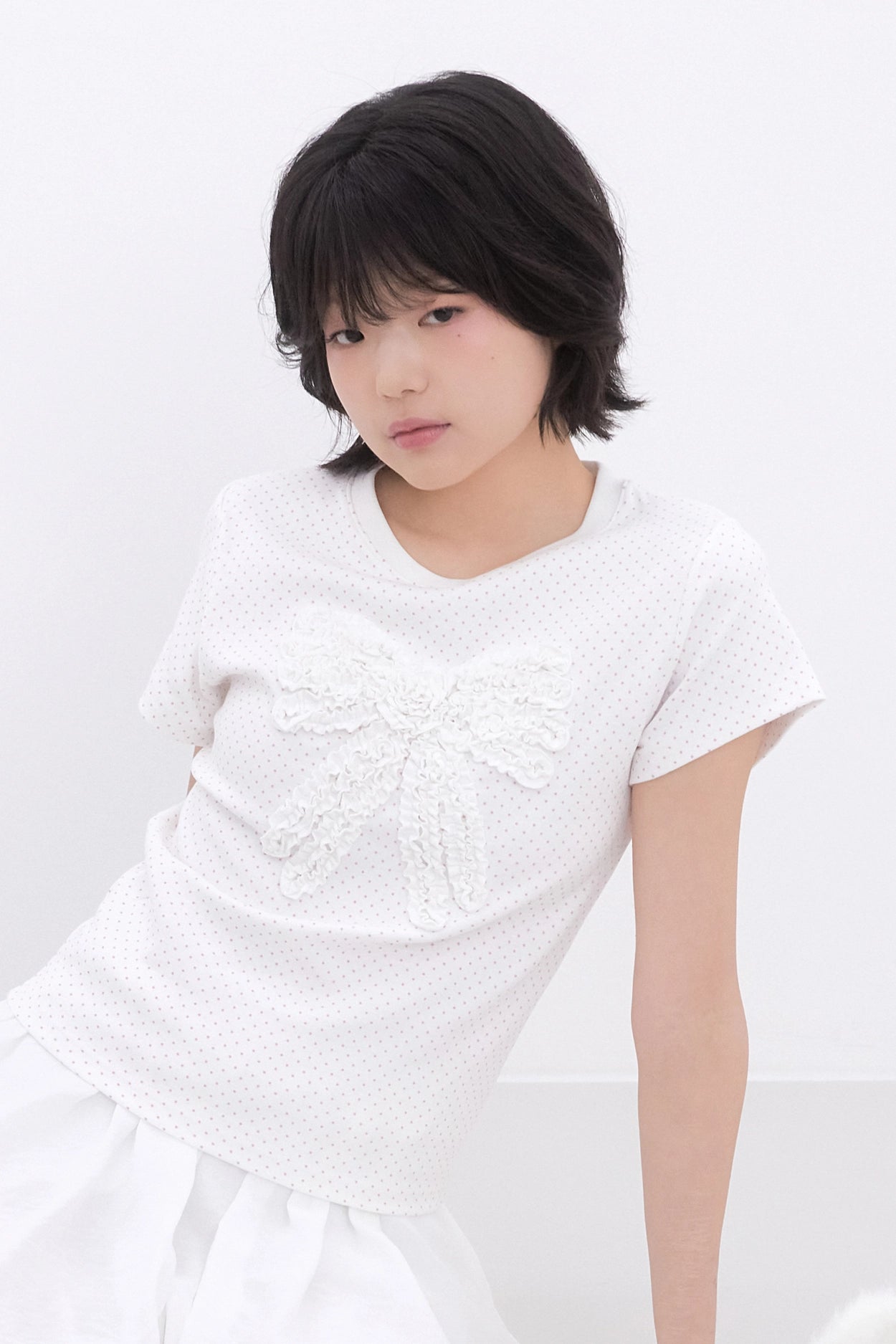 innermuseum-ss-25-dot-frill-ribbon-tshirt-(ivory)