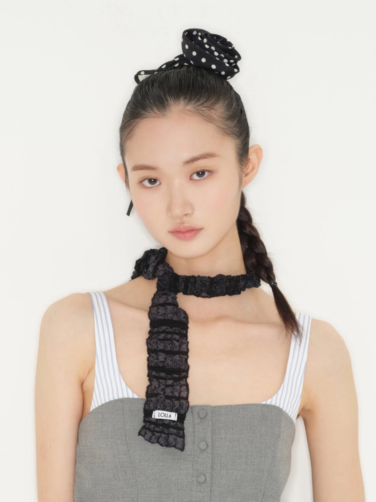 lolla-seasonless-rosette-dot-scrunchie-(black)