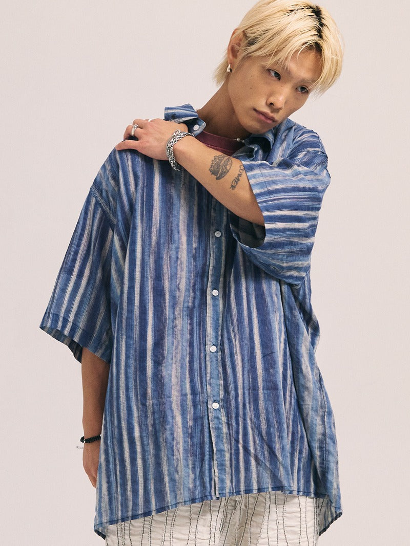 akecii-ss-25-stipe-balloon-over-half-shirtblue