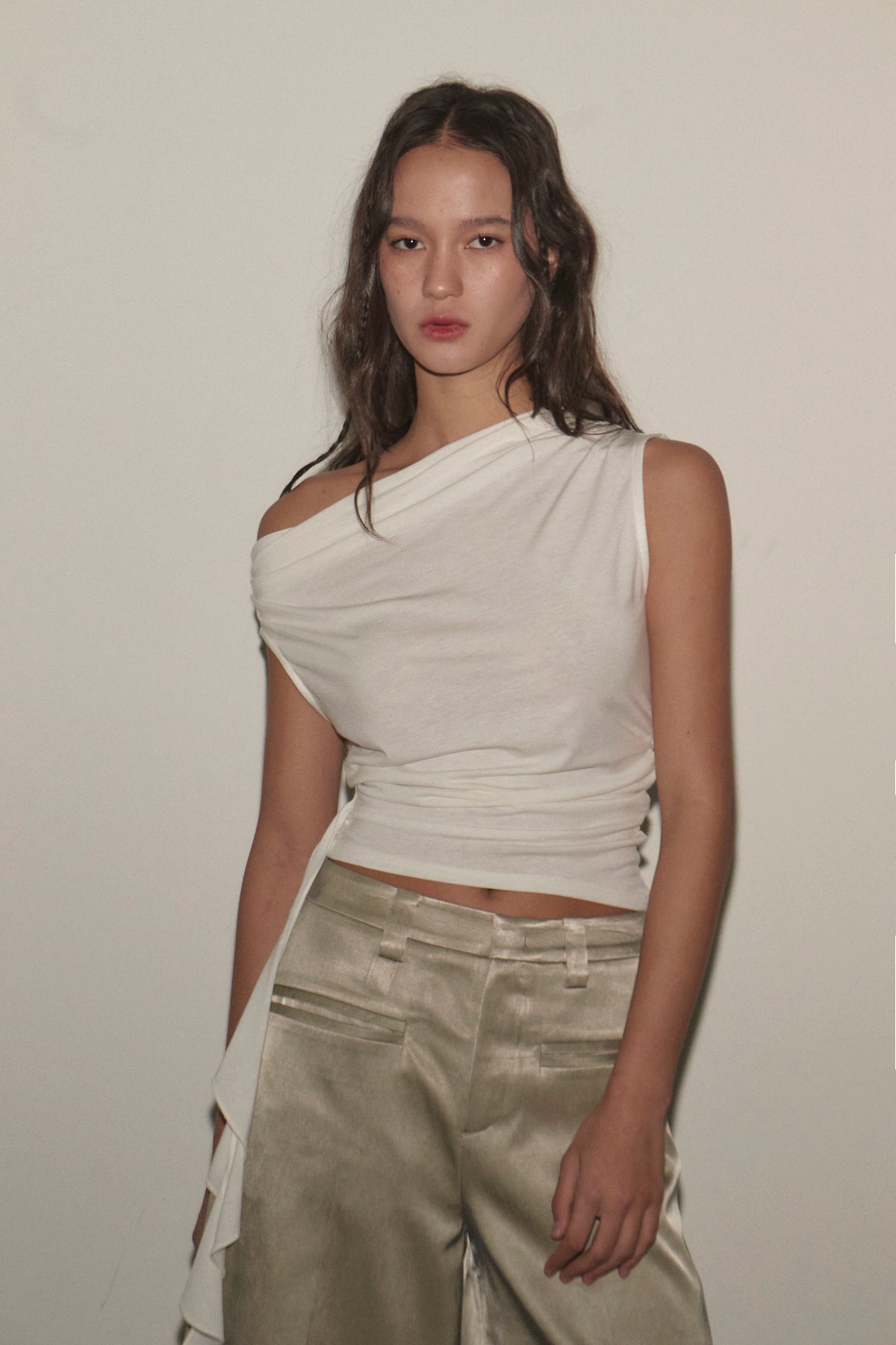 dode-ss-26-sienna-draping-top-white-s