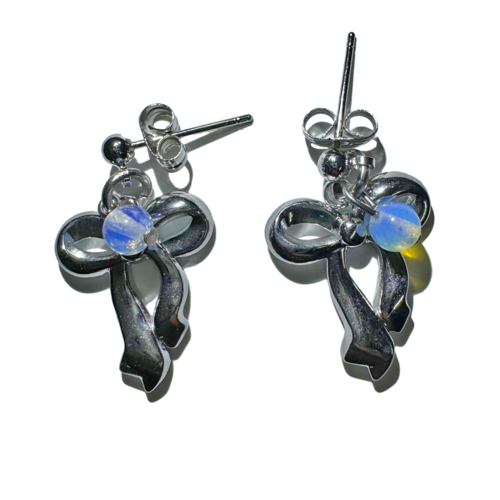 3amgang-seasonless-moonstone-ribbon-earring