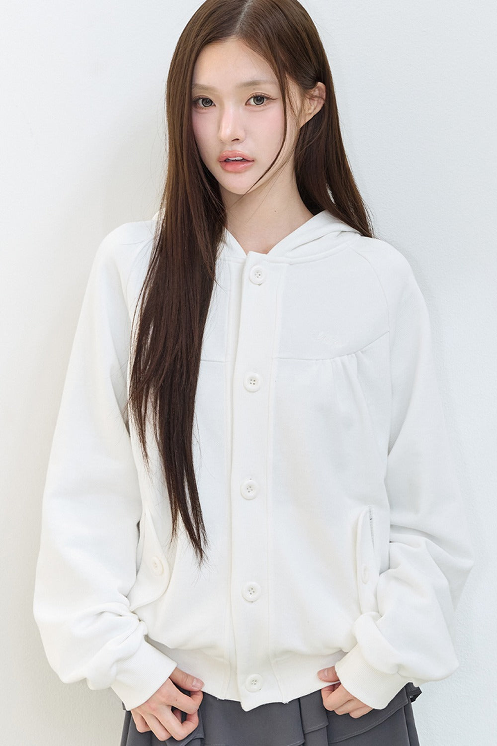 illigo-fw-26-contrast-button-hooded-jacket-white-white-s